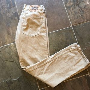 Men’s Levi’s 505 khaki jeans. Size W 31 L 32.